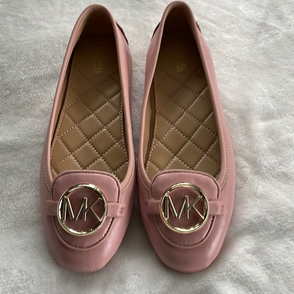 Michael Kors flats